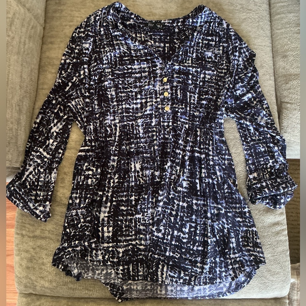 Roz & Ali Abstract Button‑Front Blouse – XL